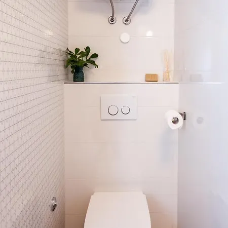 Luxury Ivari