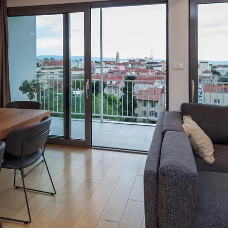 Luxury Ivari Appartamento *