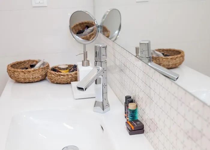 Luxury Ivari سبليت