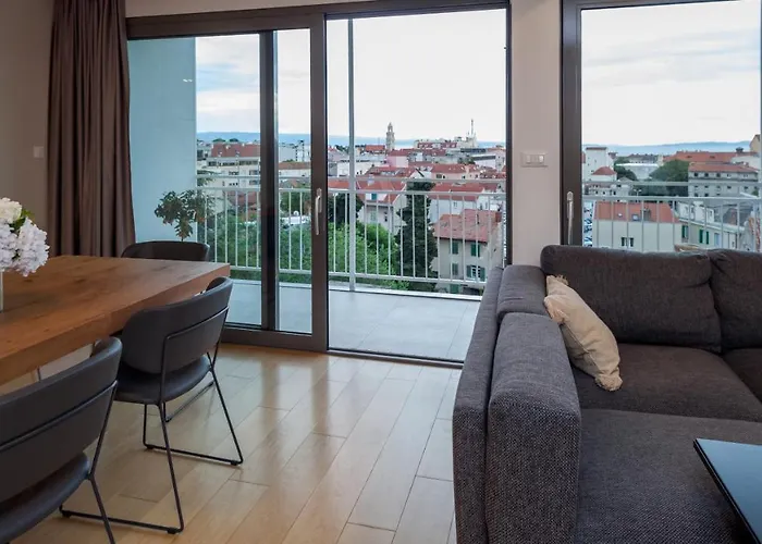 Luxury Ivari Апартаменты *