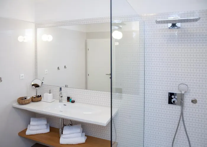 Luxury Ivari