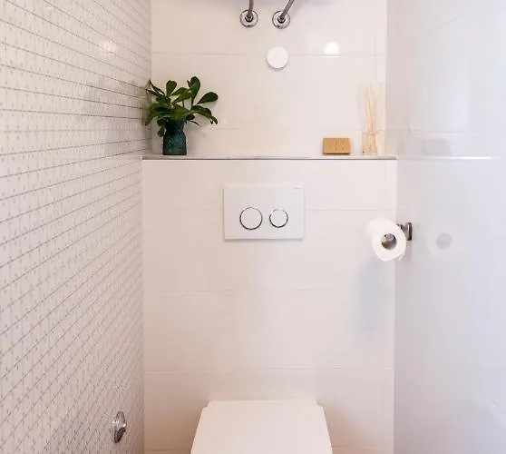 Luxury Ivari